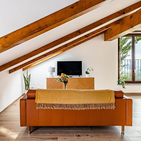 Hotel Charming Barolo Wine Loft Monforte dʼAlba Exteriér fotografie